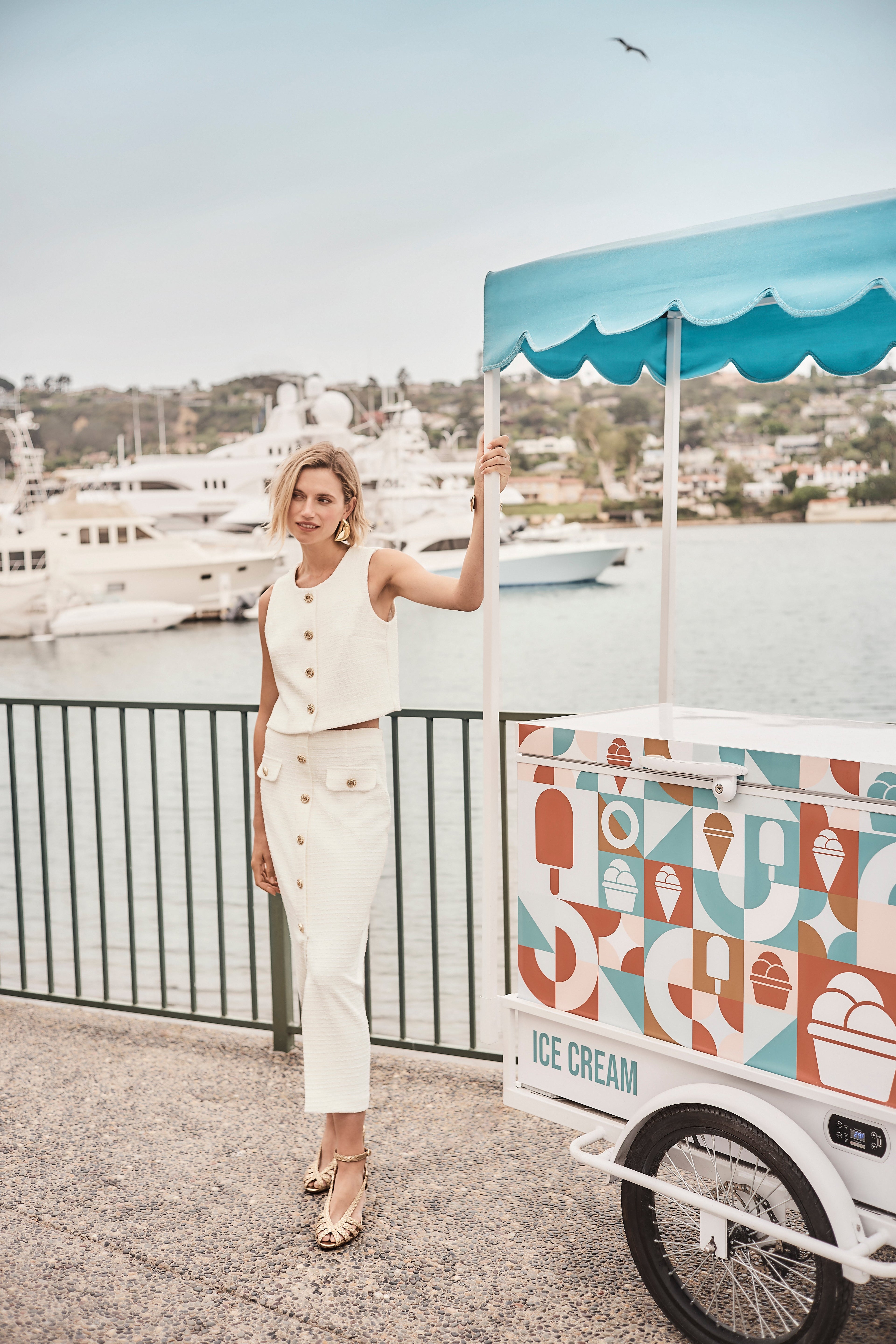 Bouclé Sleeveless Vest With Gold Buttons 261300