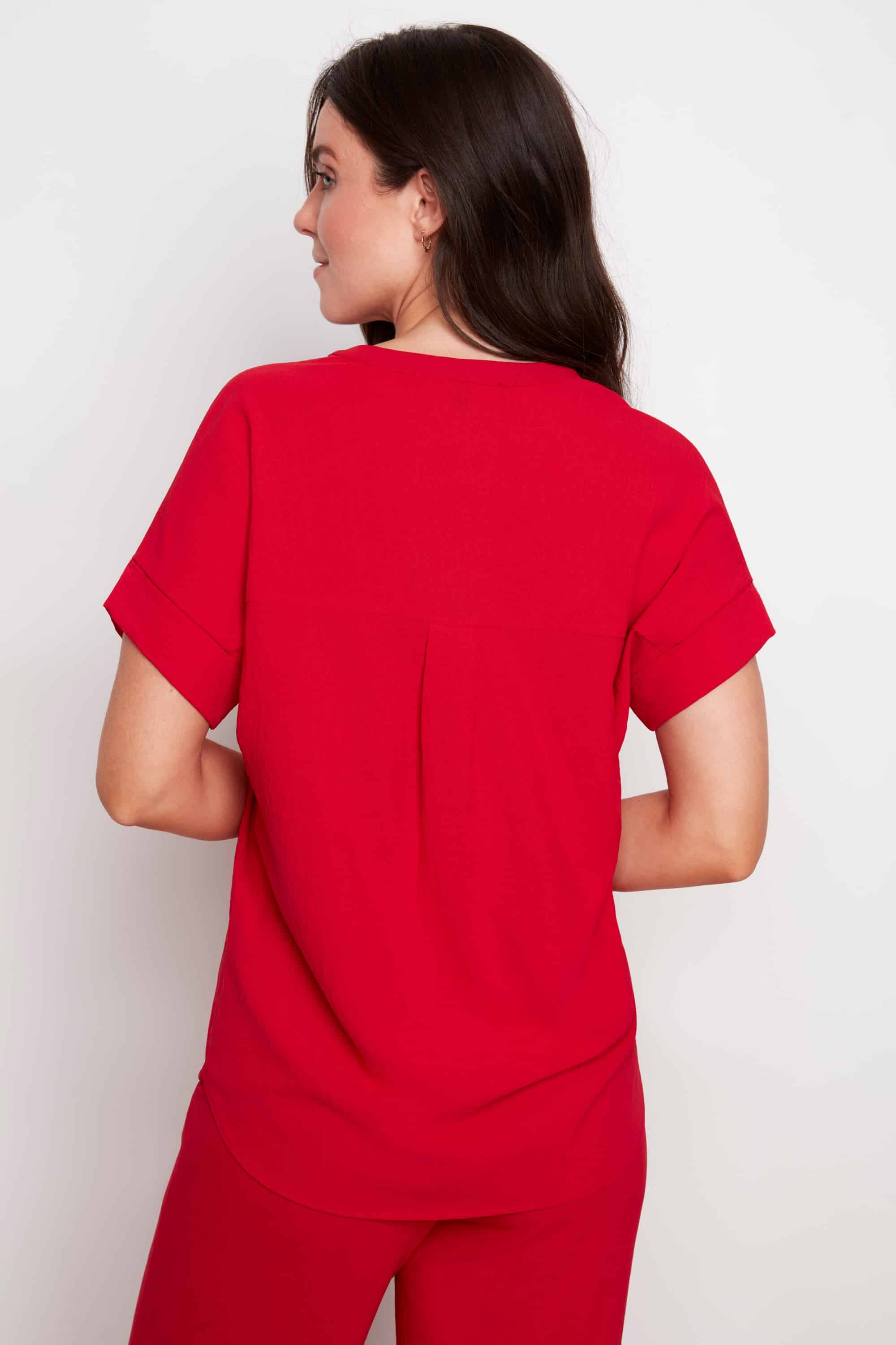 Air Flow Short Sleeve Top